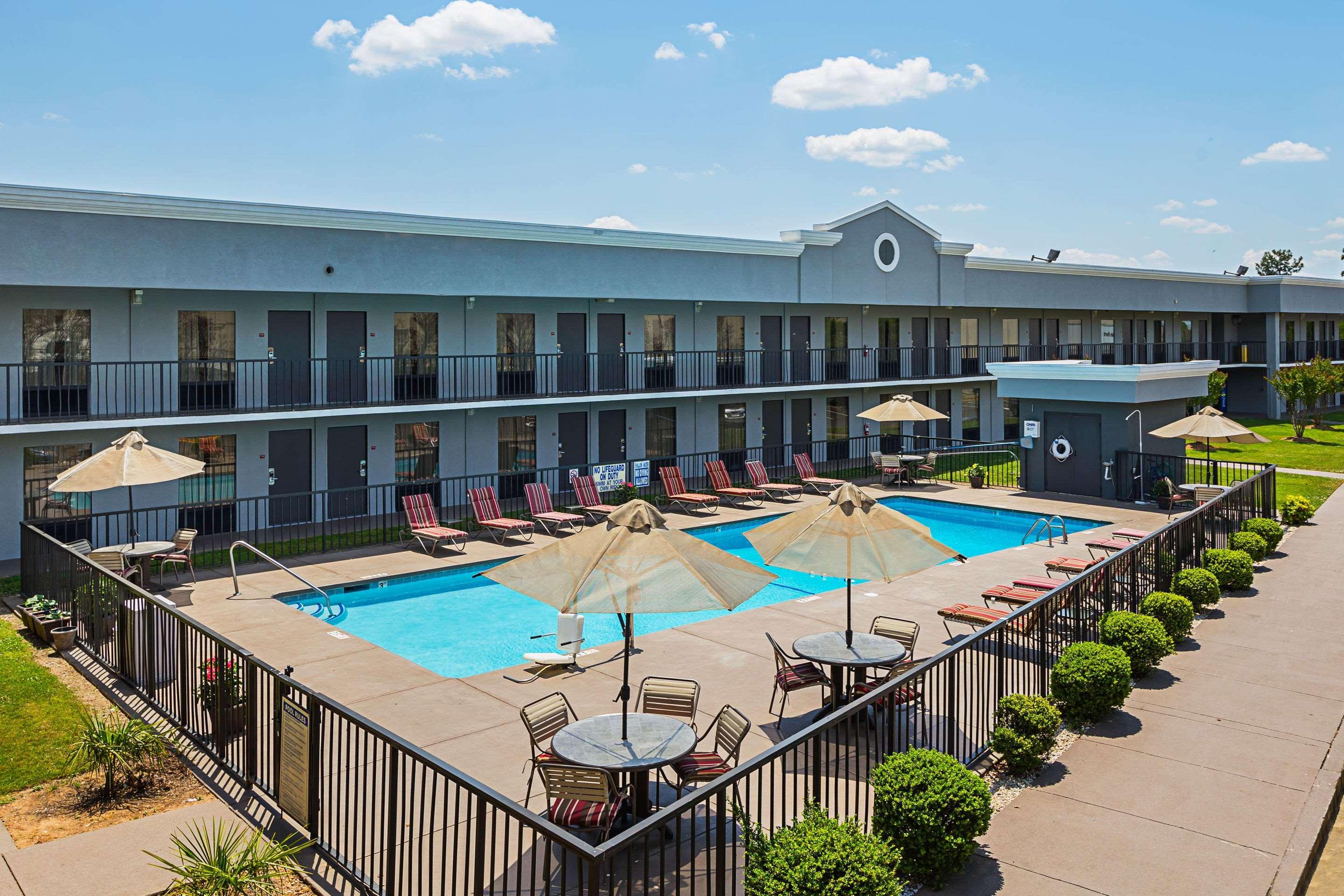 Quality Inn & Suites Greenville - Haywood Mall المظهر الخارجي الصورة