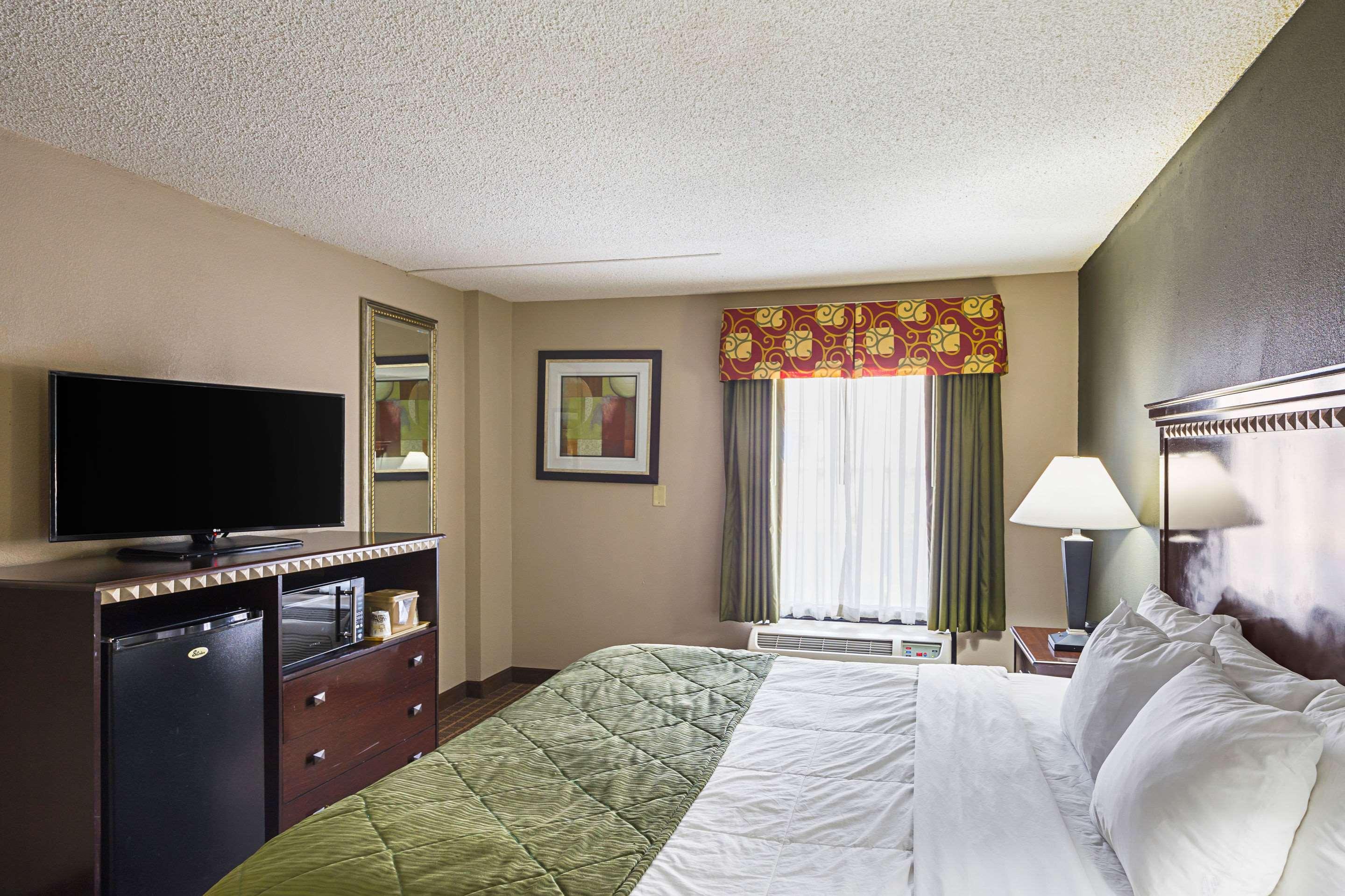 Quality Inn & Suites Greenville - Haywood Mall المظهر الخارجي الصورة