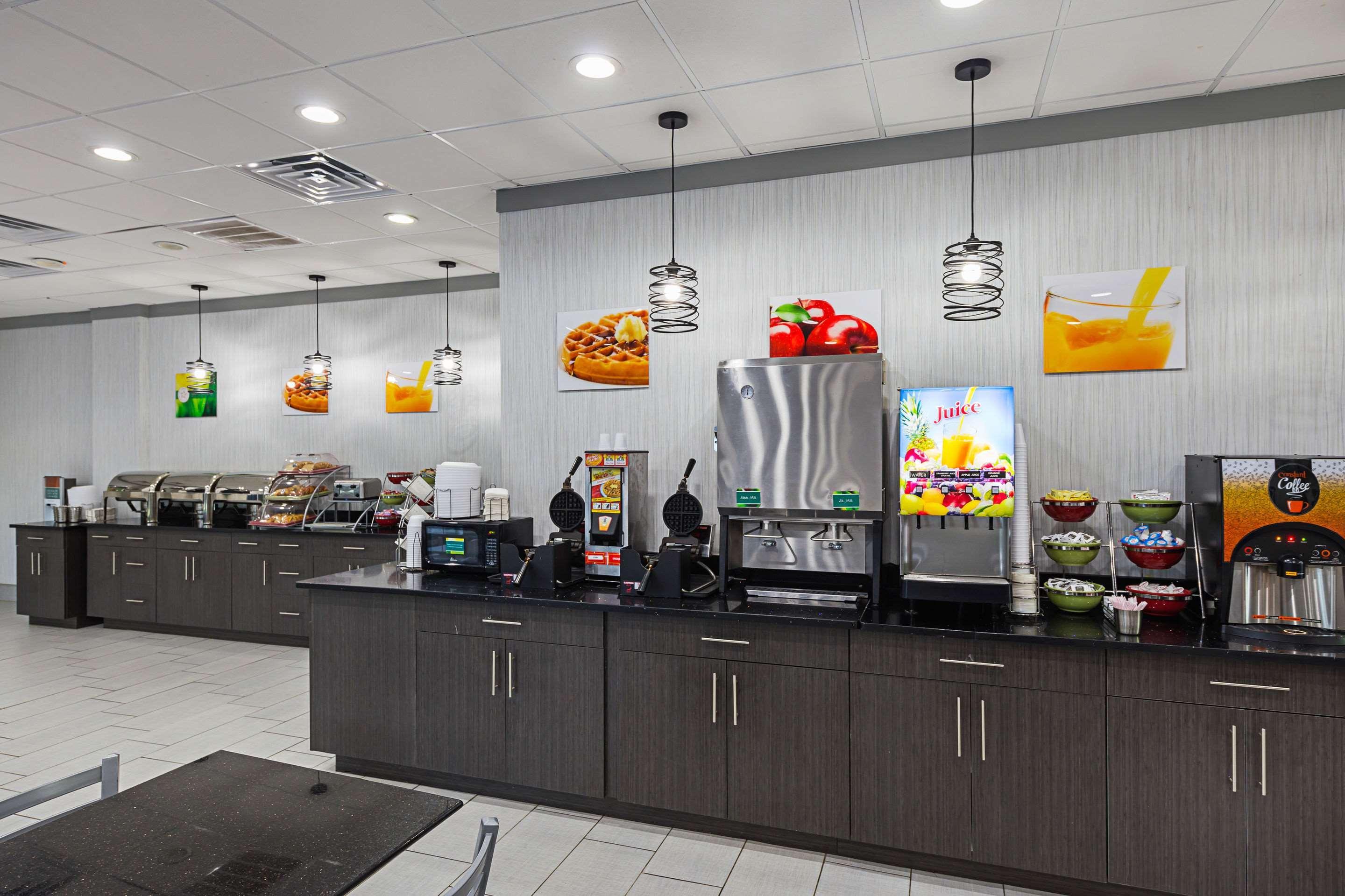 Quality Inn & Suites Greenville - Haywood Mall المظهر الخارجي الصورة