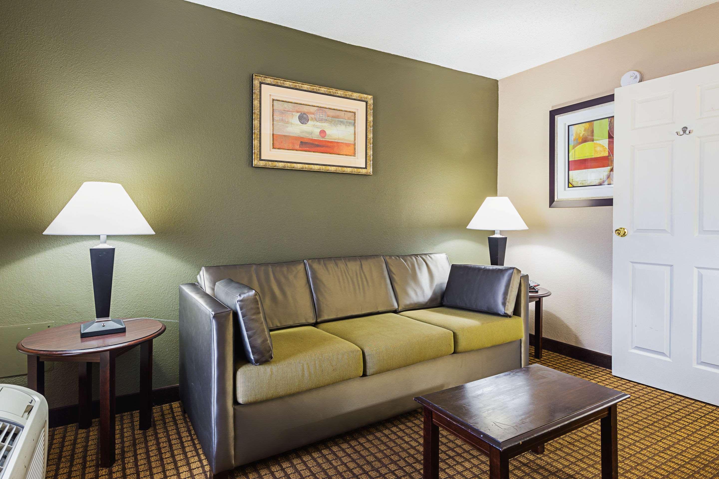 Quality Inn & Suites Greenville - Haywood Mall المظهر الخارجي الصورة