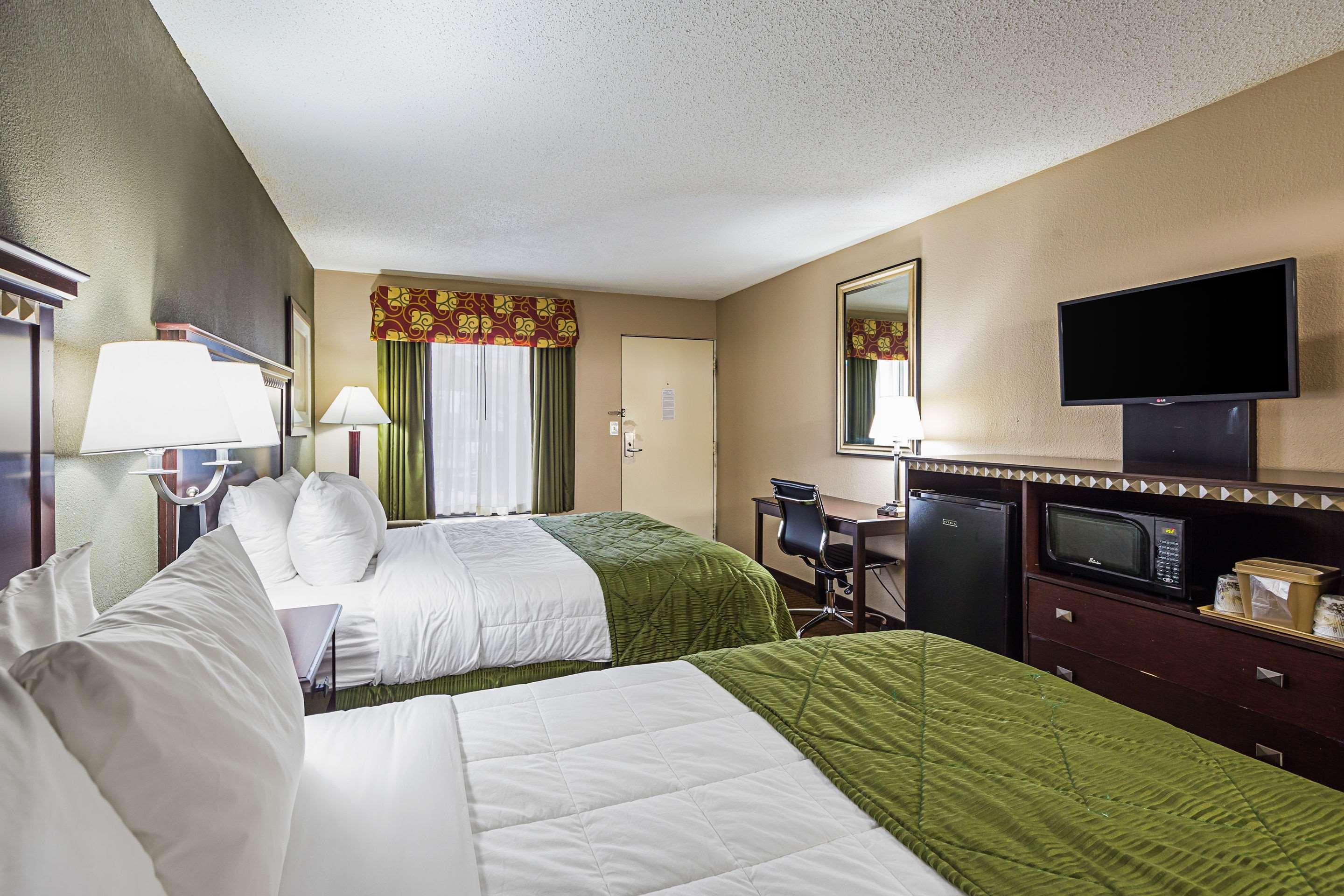 Quality Inn & Suites Greenville - Haywood Mall المظهر الخارجي الصورة