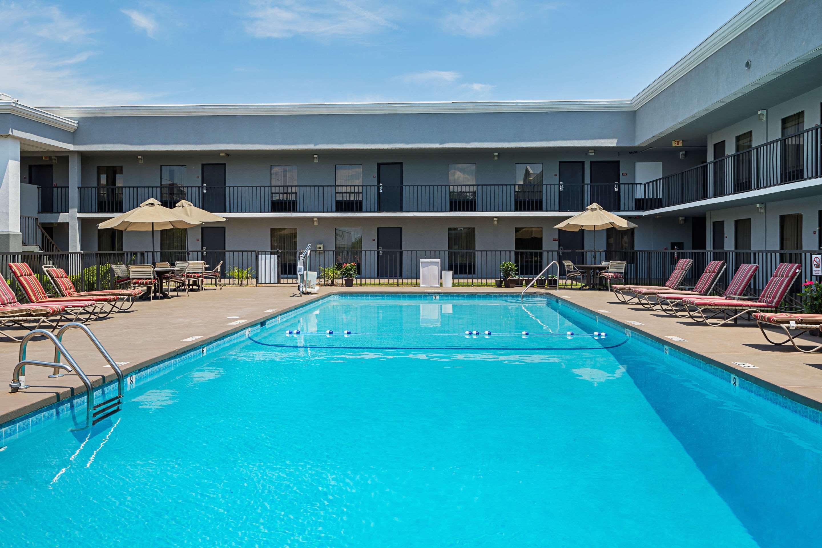 Quality Inn & Suites Greenville - Haywood Mall المظهر الخارجي الصورة