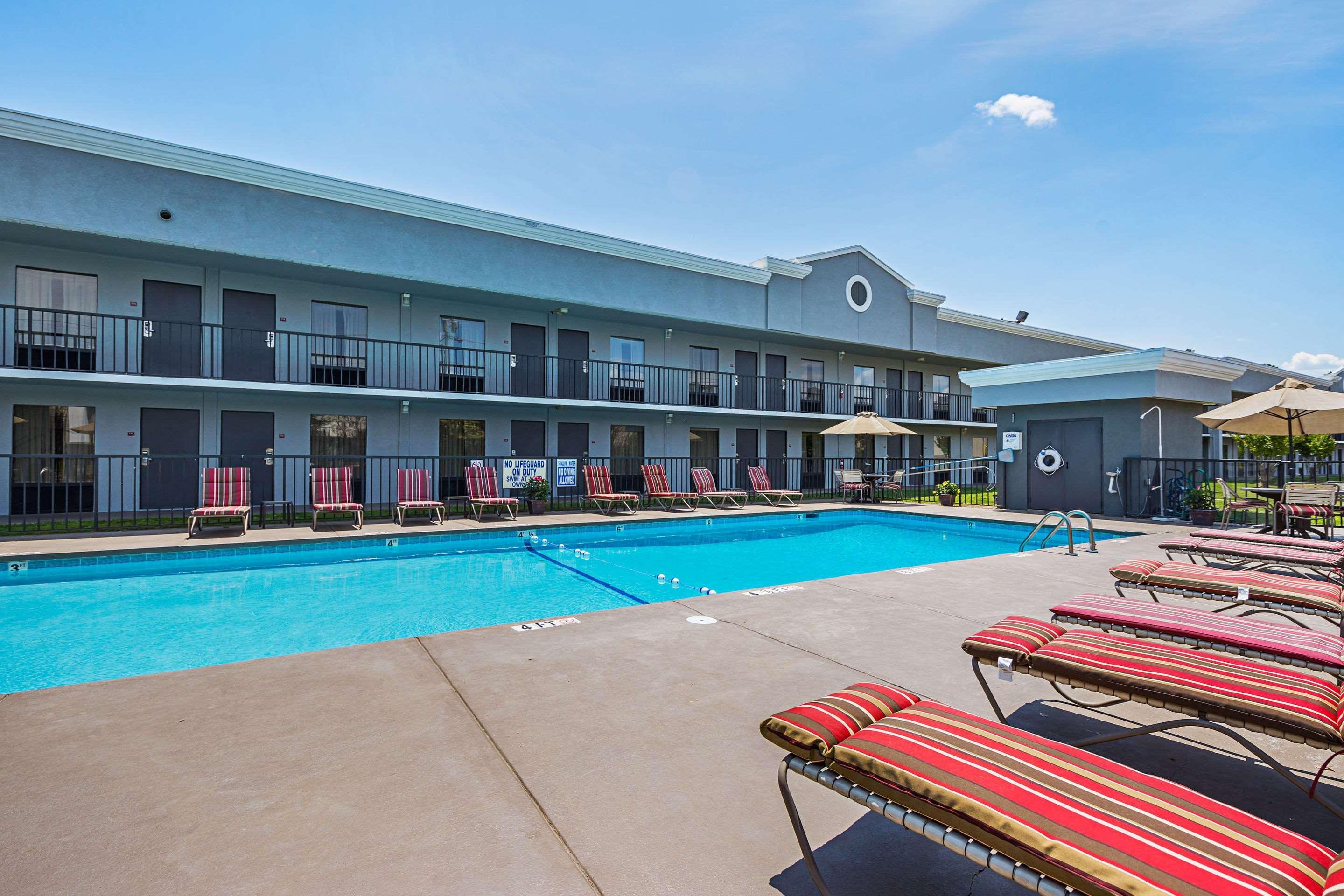Quality Inn & Suites Greenville - Haywood Mall المظهر الخارجي الصورة