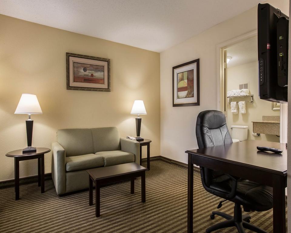 Quality Inn & Suites Greenville - Haywood Mall المظهر الخارجي الصورة