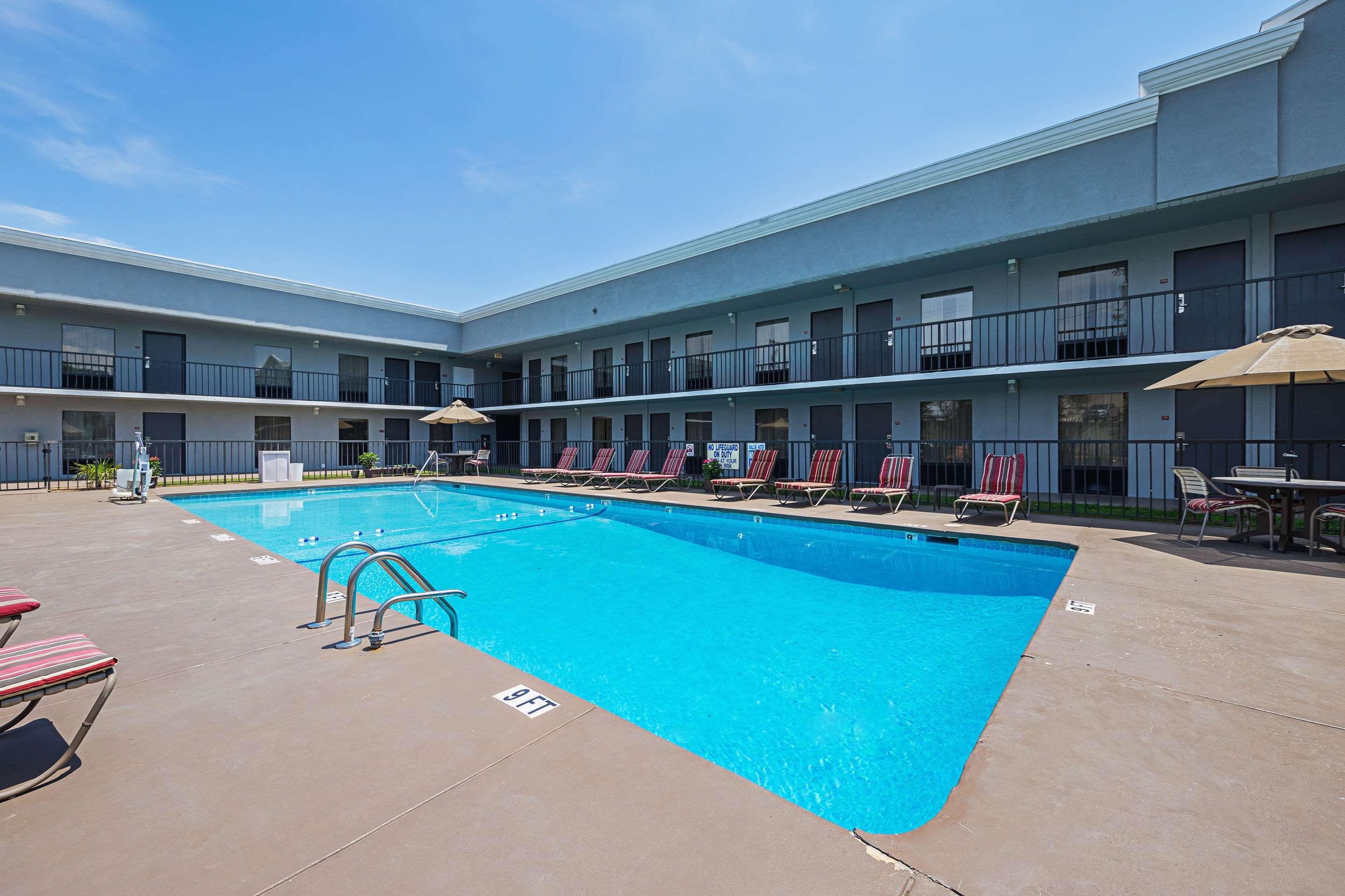 Quality Inn & Suites Greenville - Haywood Mall المظهر الخارجي الصورة