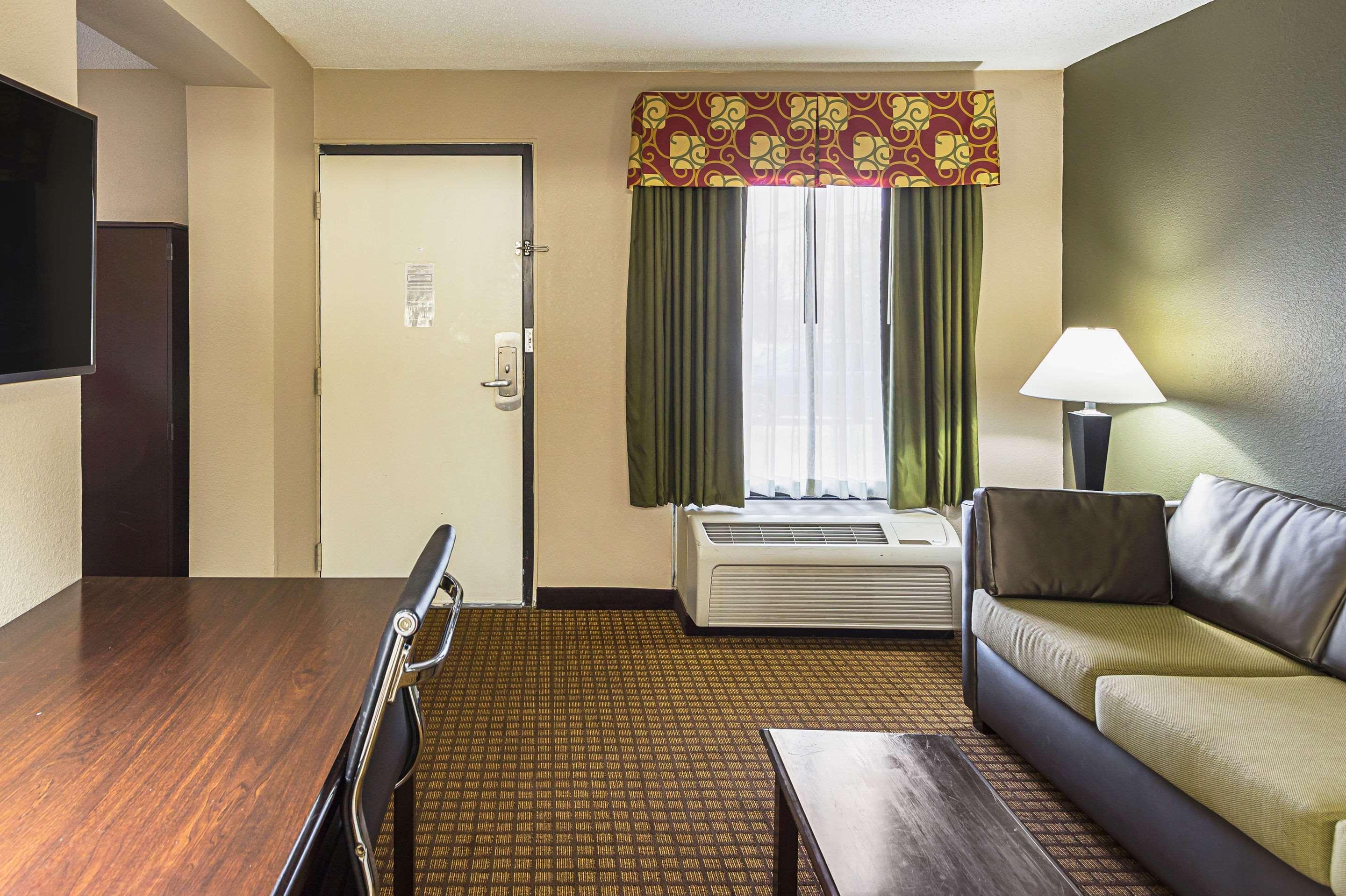 Quality Inn & Suites Greenville - Haywood Mall المظهر الخارجي الصورة