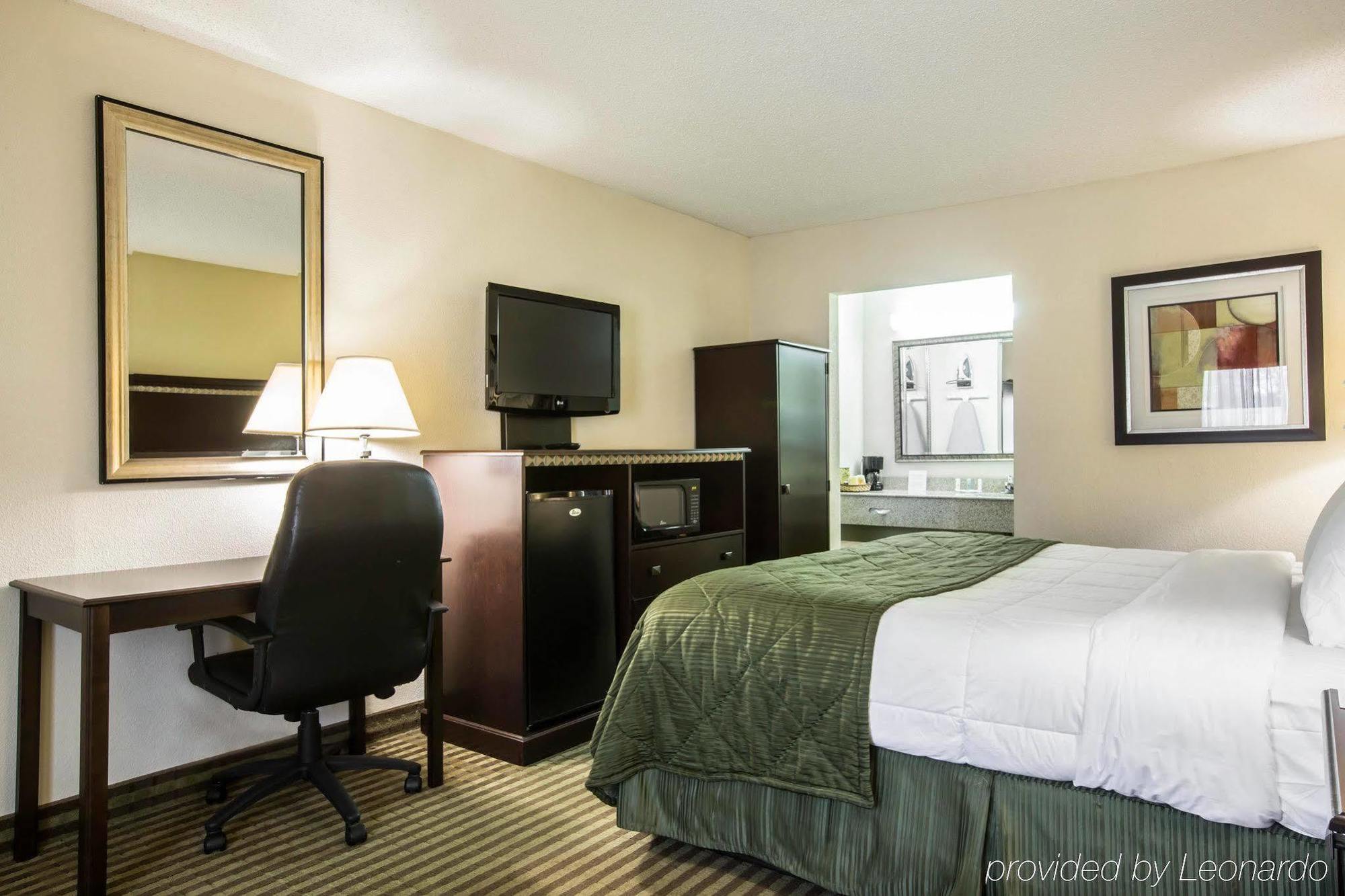 Quality Inn & Suites Greenville - Haywood Mall المظهر الخارجي الصورة