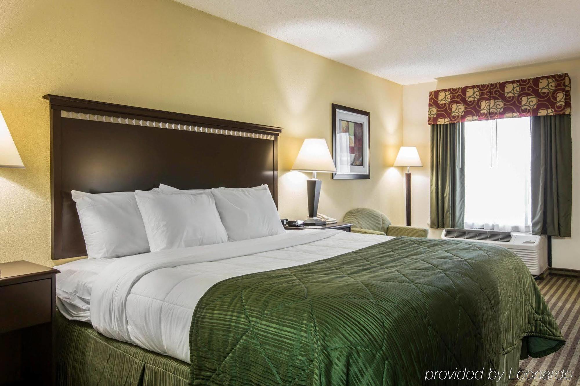 Quality Inn & Suites Greenville - Haywood Mall المظهر الخارجي الصورة